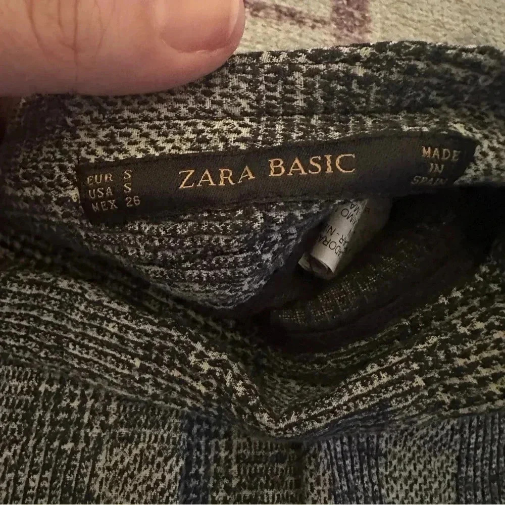 Zara Grey/blue plaid tweed style mini skirt size small - Picture 9 of 10